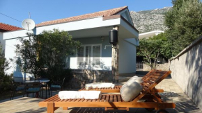 Lovely Vacation House Keser